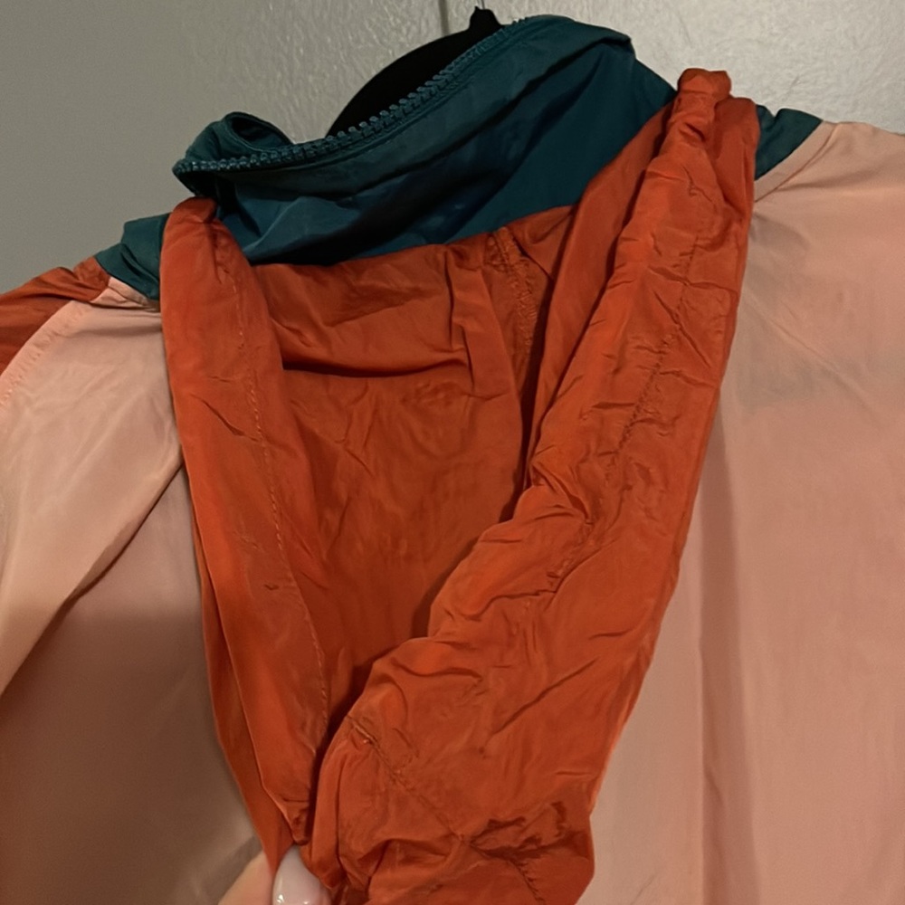 ColorBlock Champion Jacket - Picture 9 of 10